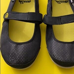 NWOT Teva Mush Mary Jane slip on shoes. Size 9.